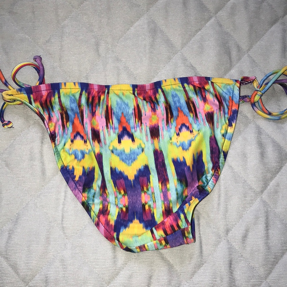 Bikini Bottom - Picture 2 of 3
